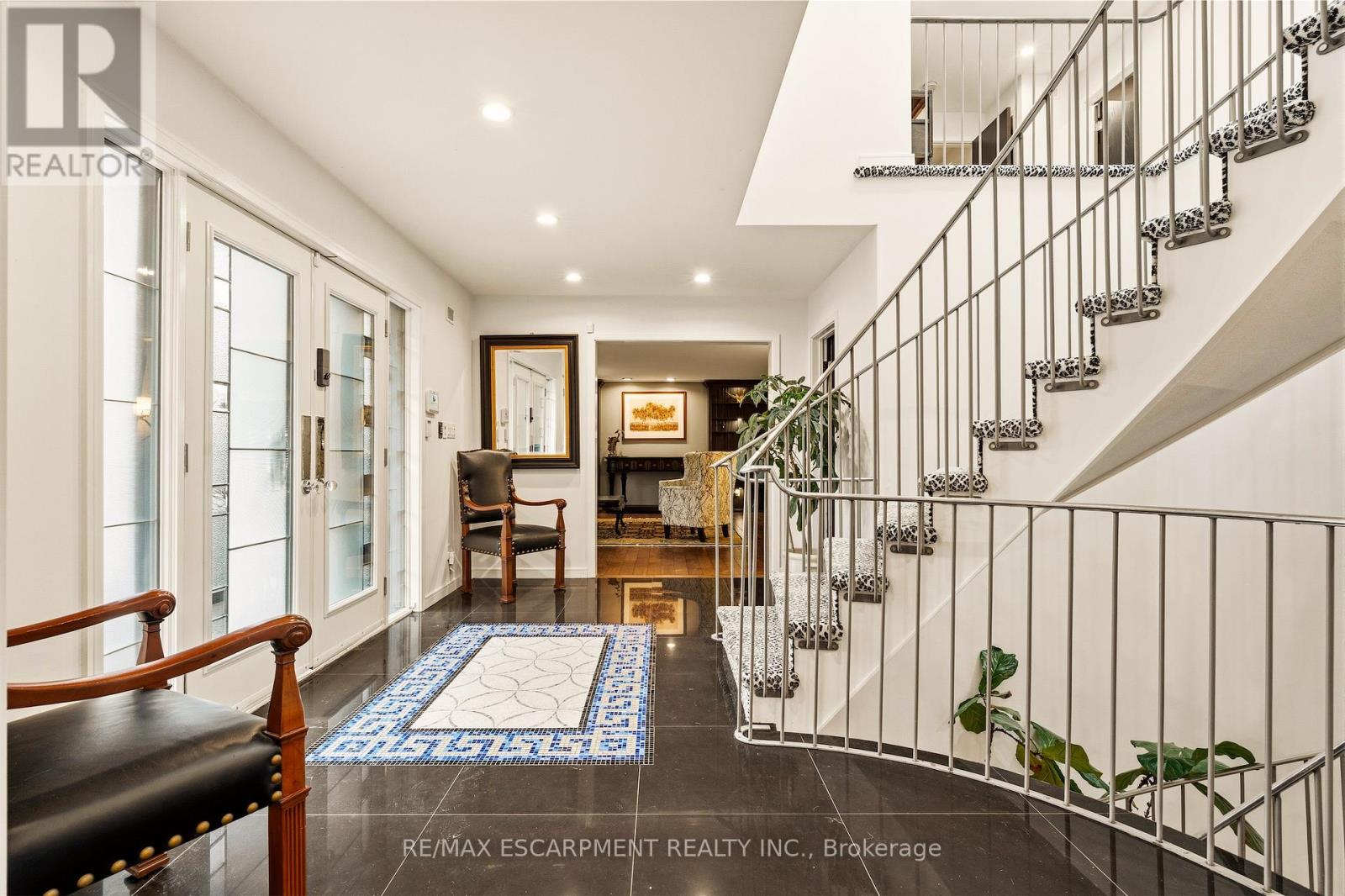 78 Terrace Drive, Hamilton, Ontario  L9H 3X2 - Photo 8 - X12993368