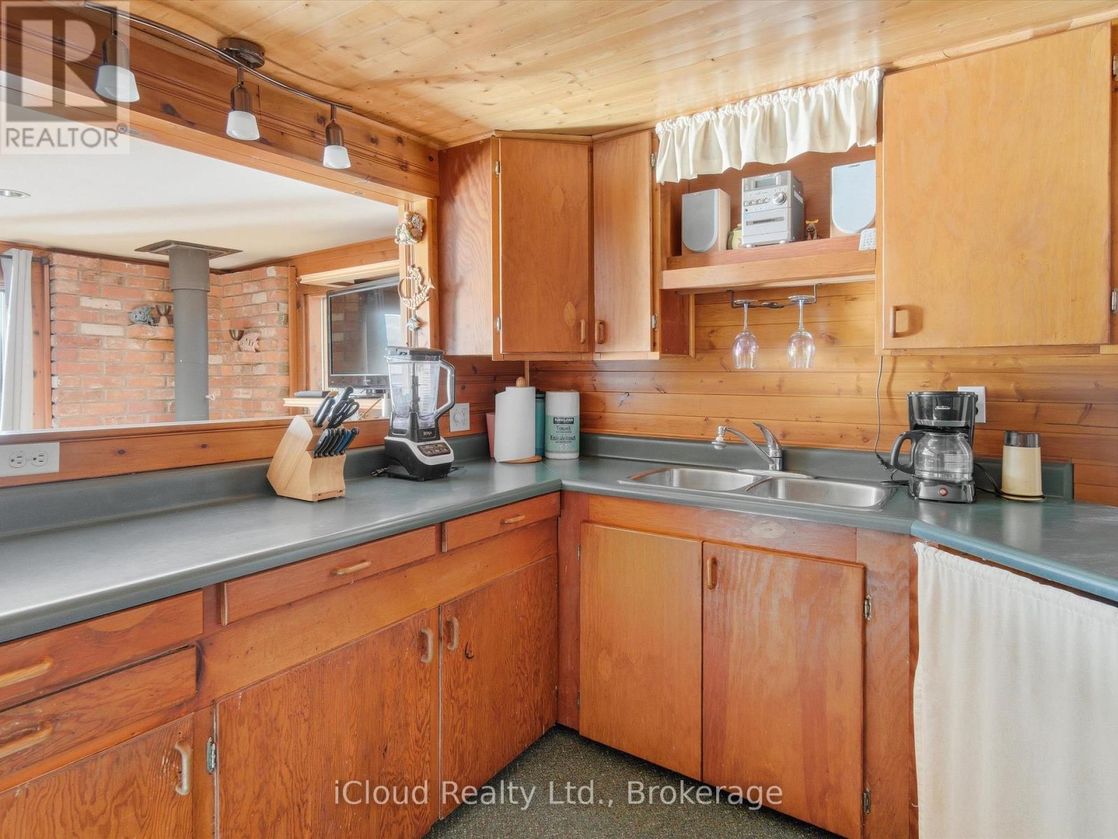 1128 124 Highway, Whitestone, Ontario  P0A 1G0 - Photo 9 - X12993388