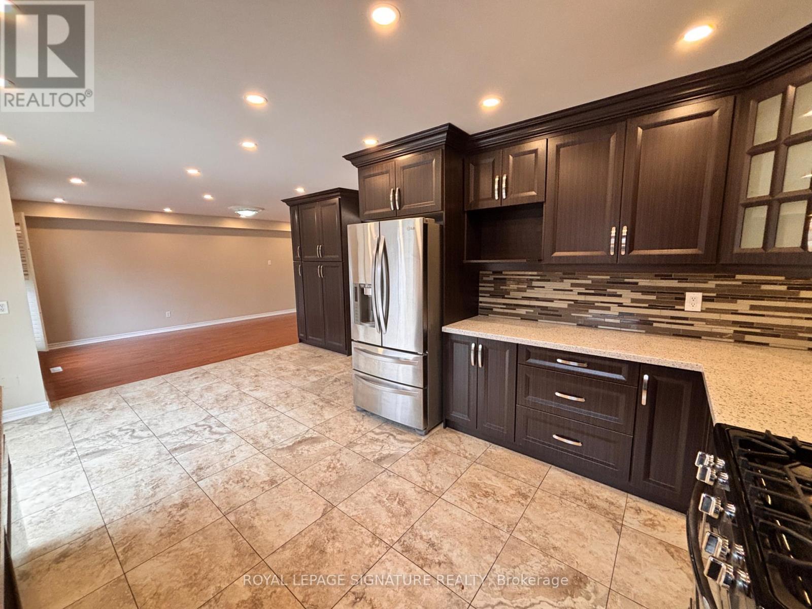 5503 Landsborough Avenue, Mississauga, Ontario  L5R 3X1 - Photo 11 - W12845374