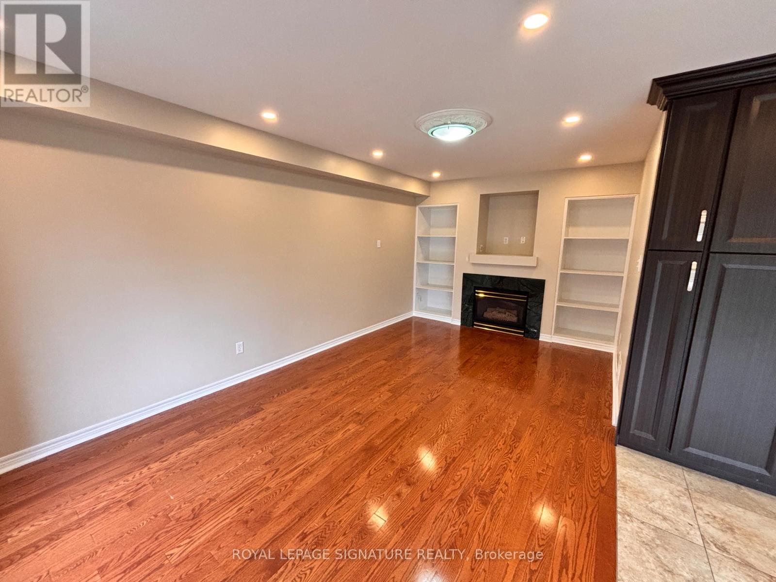 5503 Landsborough Avenue, Mississauga, Ontario  L5R 3X1 - Photo 12 - W12845374