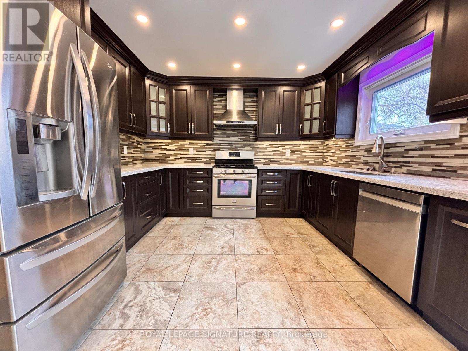 5503 Landsborough Avenue, Mississauga, Ontario  L5R 3X1 - Photo 9 - W12845374