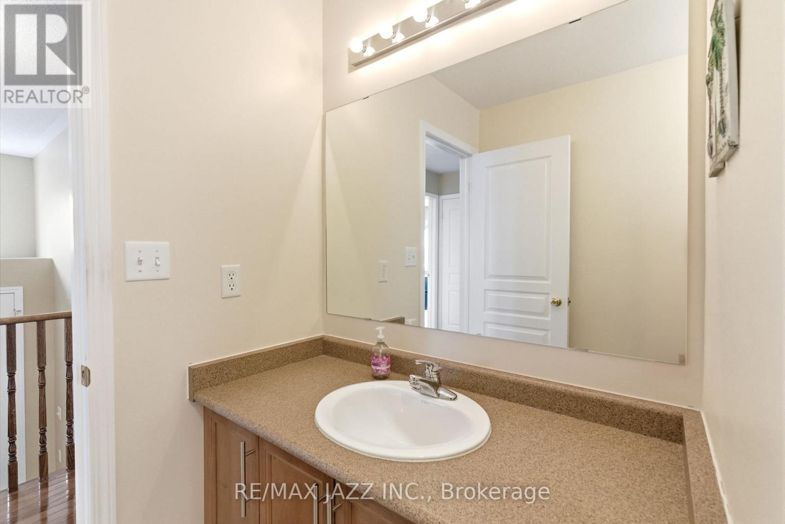 42 Russell Barton Lane, Uxbridge, Ontario L9P 1Z2 - Photo 27 - N12809080