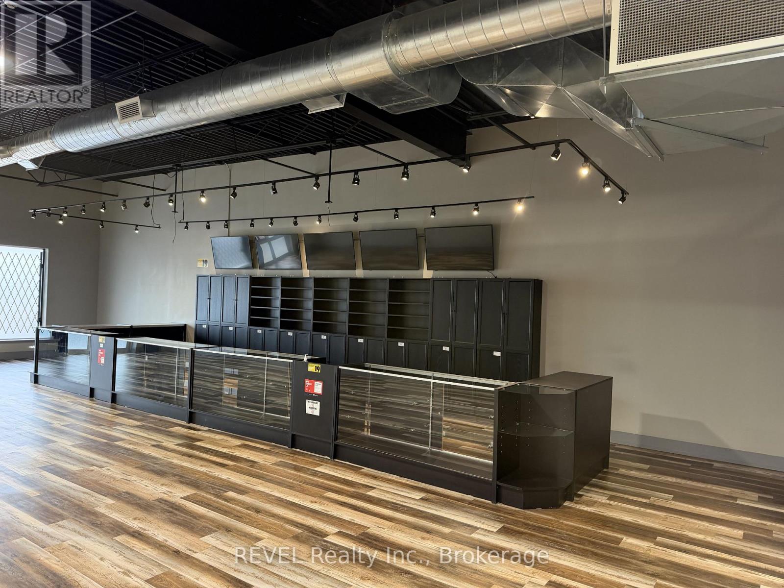 2 - 8189 Lundys Lane, Niagara Falls, Ontario  L2H 1H3 - Photo 7 - X12993458