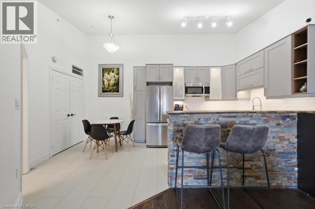 4013 Kilmer Drive Unit# 410, Burlington, Ontario  L7M 4M3 - Photo 4 - 40820326