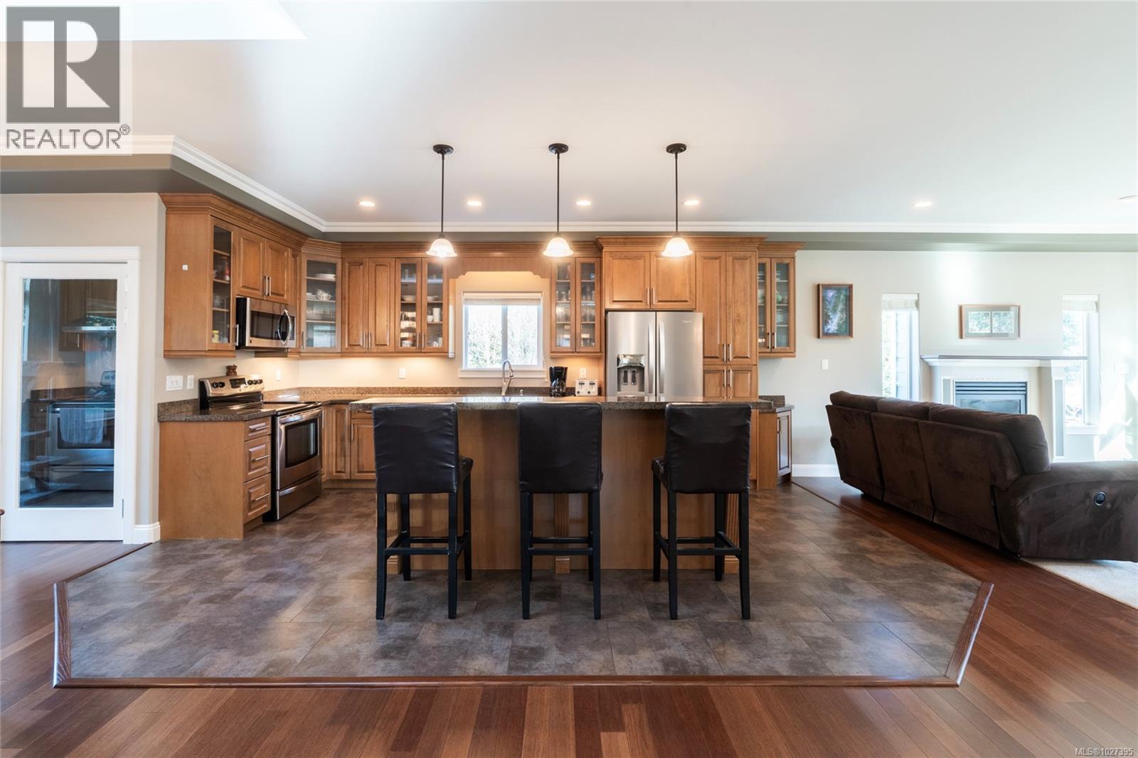 40 Somenos St, Lake Cowichan, British Columbia  V0R 2G0 - Photo 12 - 1027395