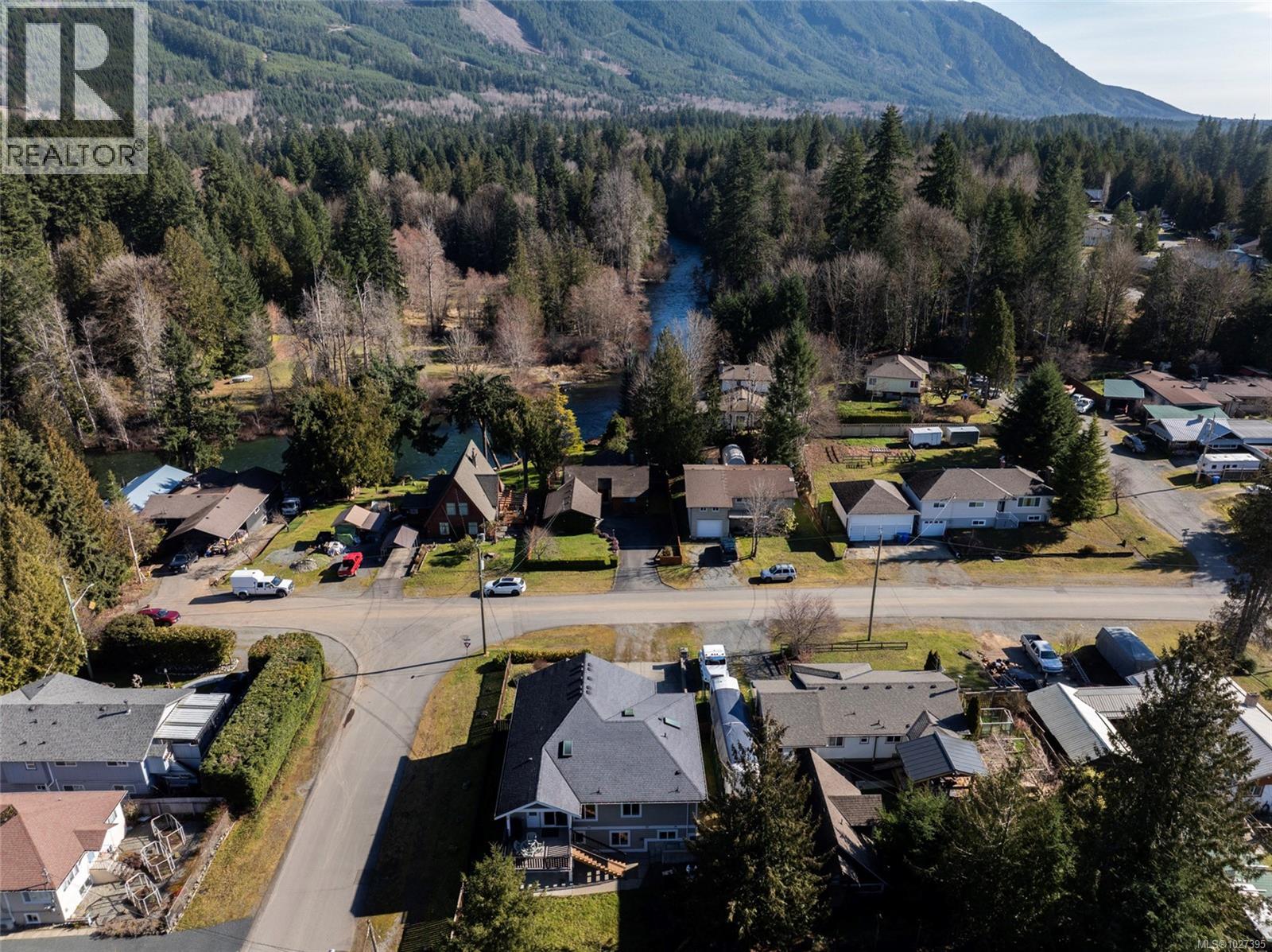 40 Somenos St, Lake Cowichan, British Columbia  V0R 2G0 - Photo 65 - 1027395