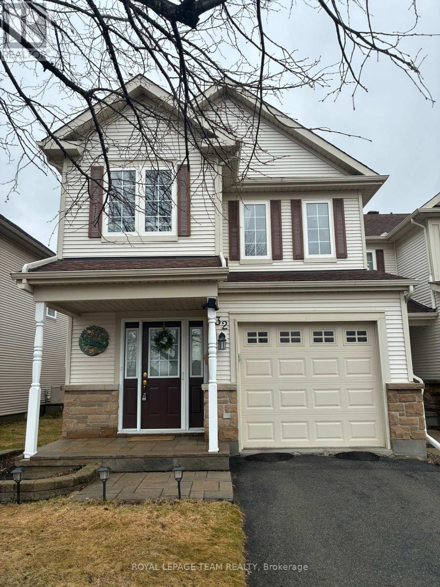32 RIVERSTONE DRIVE N, Ottawa, Ontario