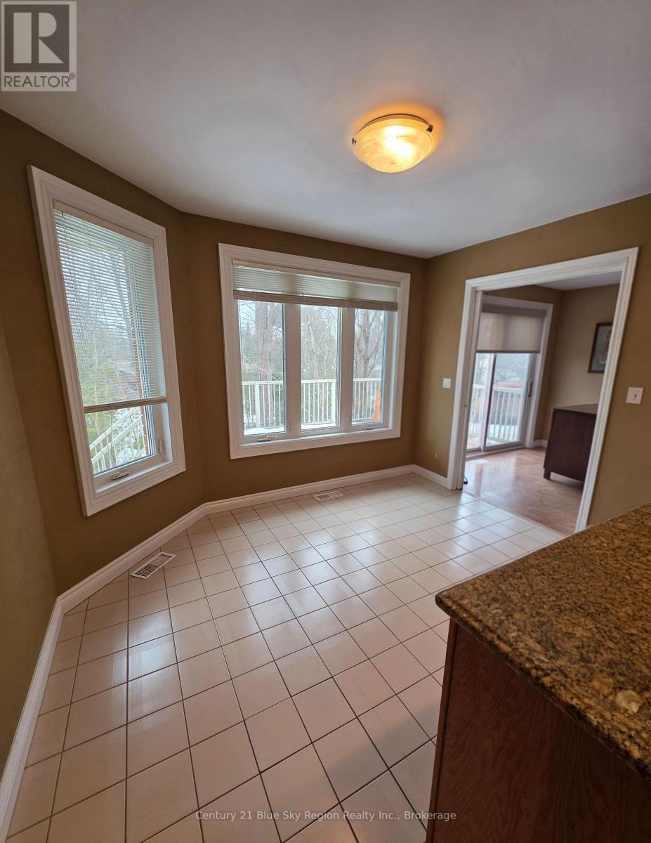 29 Robinhood Court, North Bay (Airport), Ontario  P1C 1L3 - Photo 11 - X12991734