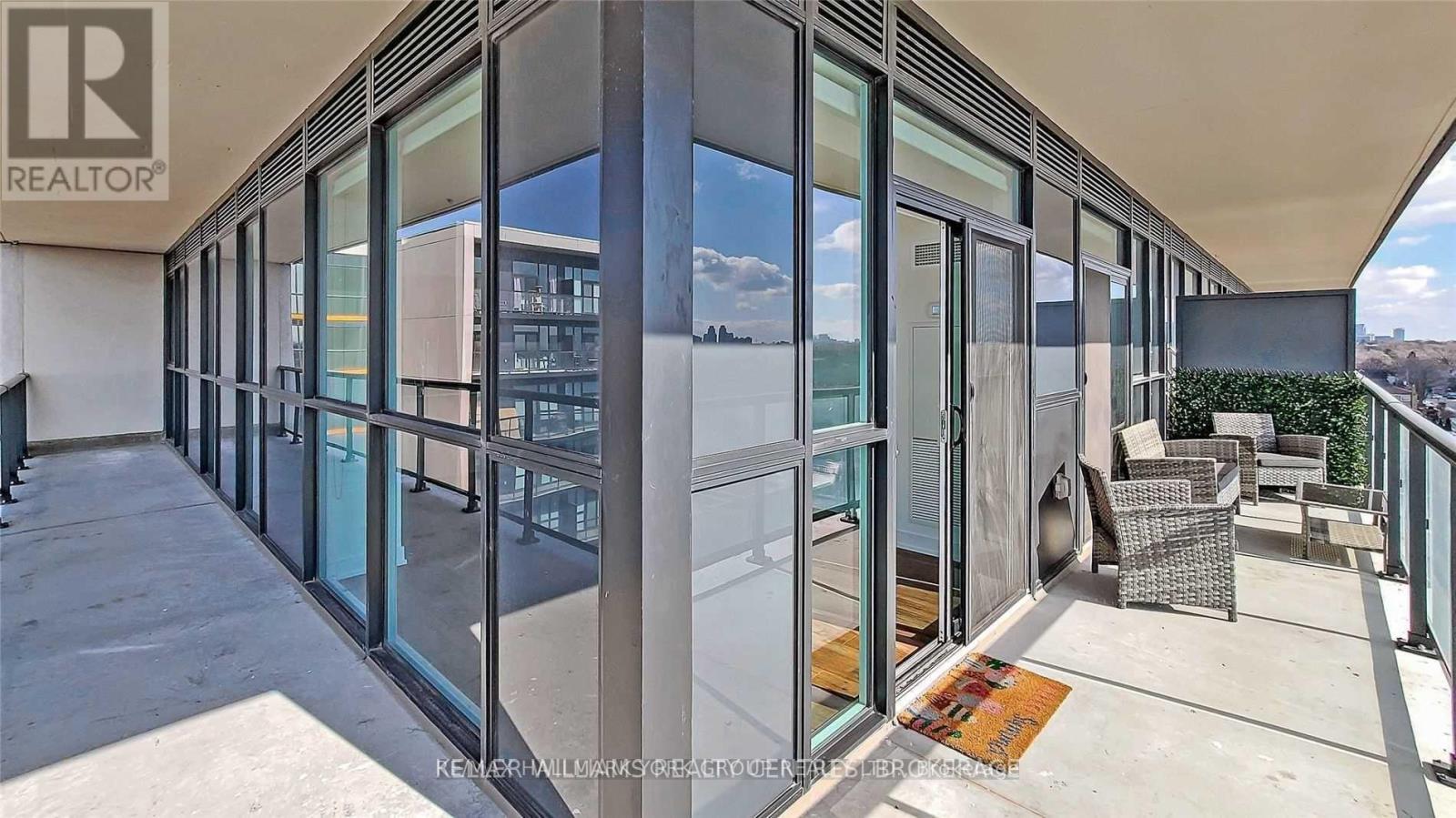 705 - 1603 Eglinton Avenue W, Toronto, Ontario  M6E 0A1 - Photo 3 - C12993466