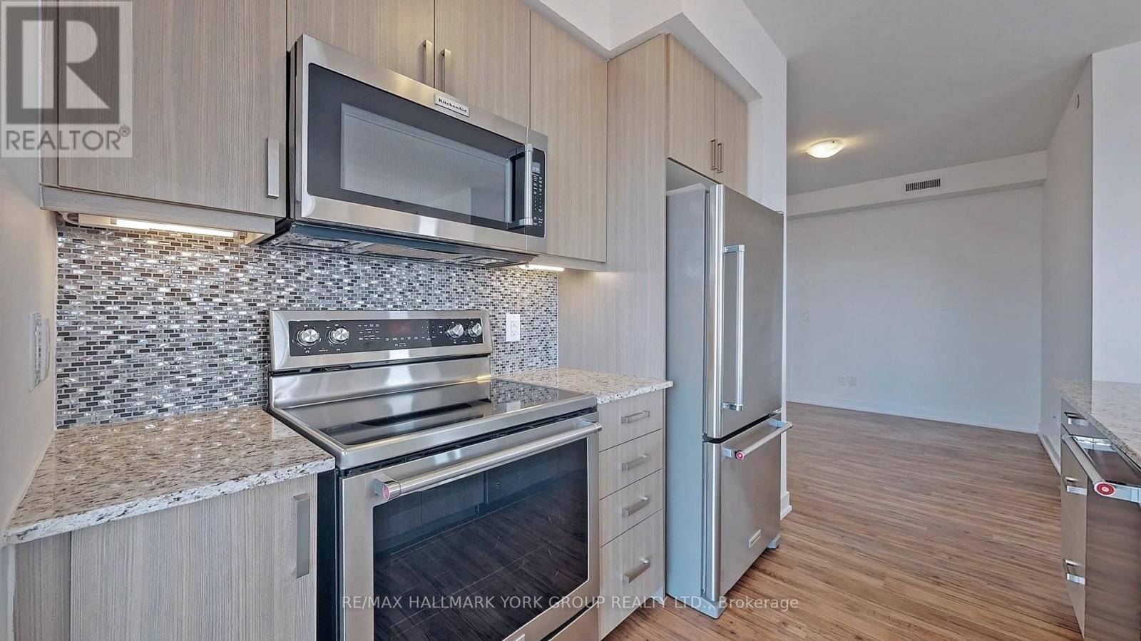 705 - 1603 Eglinton Avenue W, Toronto, Ontario  M6E 0A1 - Photo 8 - C12993466