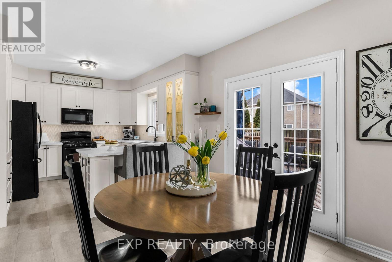 14 Whitestone Drive, Georgina, Ontario  L4P 0A3 - Photo 14 - N12989372