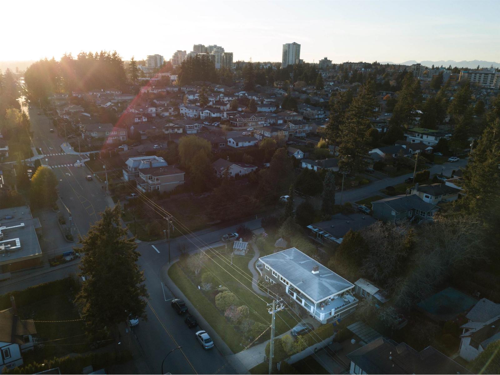 15663 Buena Vista Avenue, White Rock, British Columbia  V4B 1Z6 - Photo 9 - R3110768