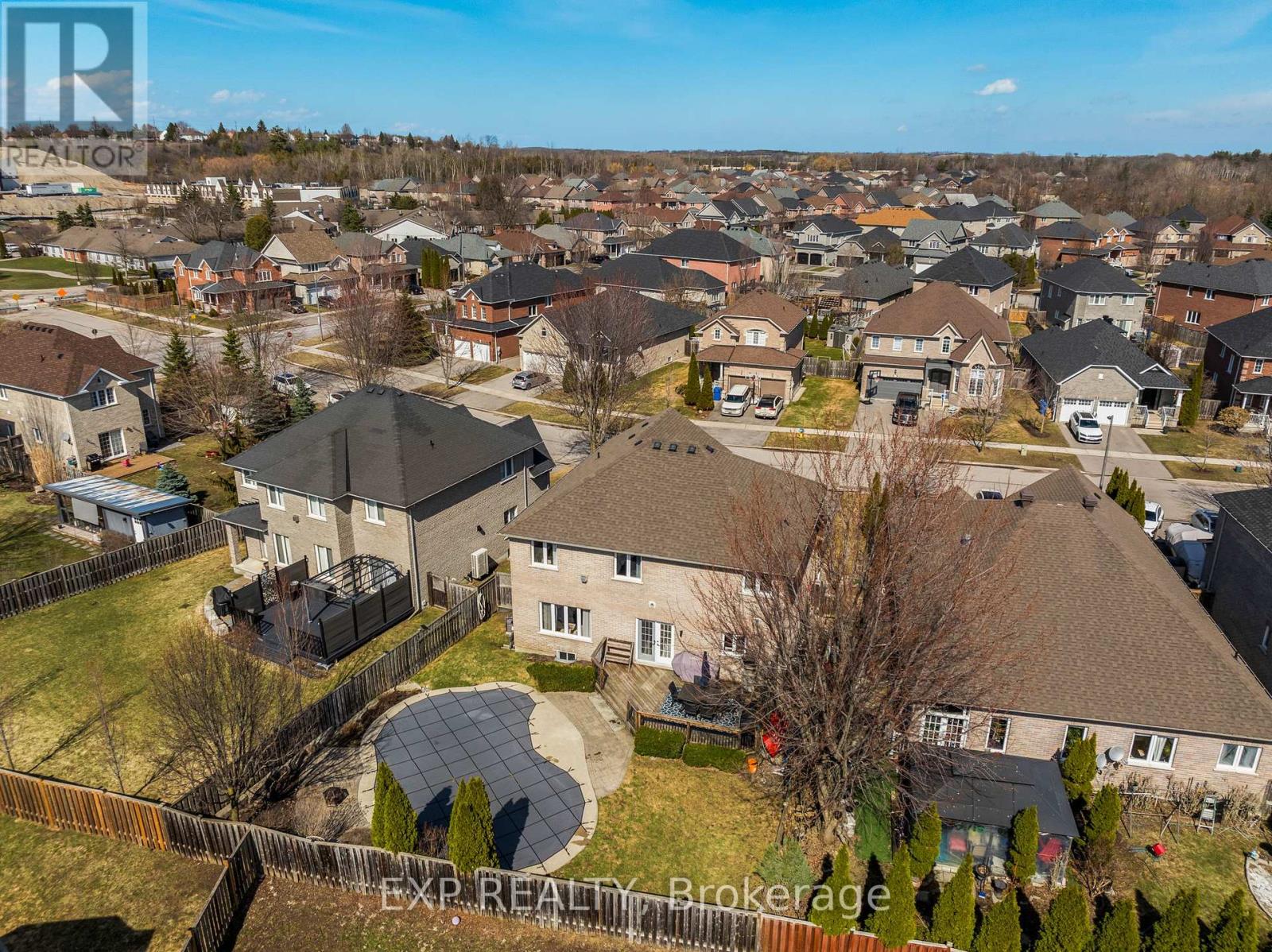 14 Whitestone Drive, Georgina, Ontario  L4P 0A3 - Photo 2 - N12989372