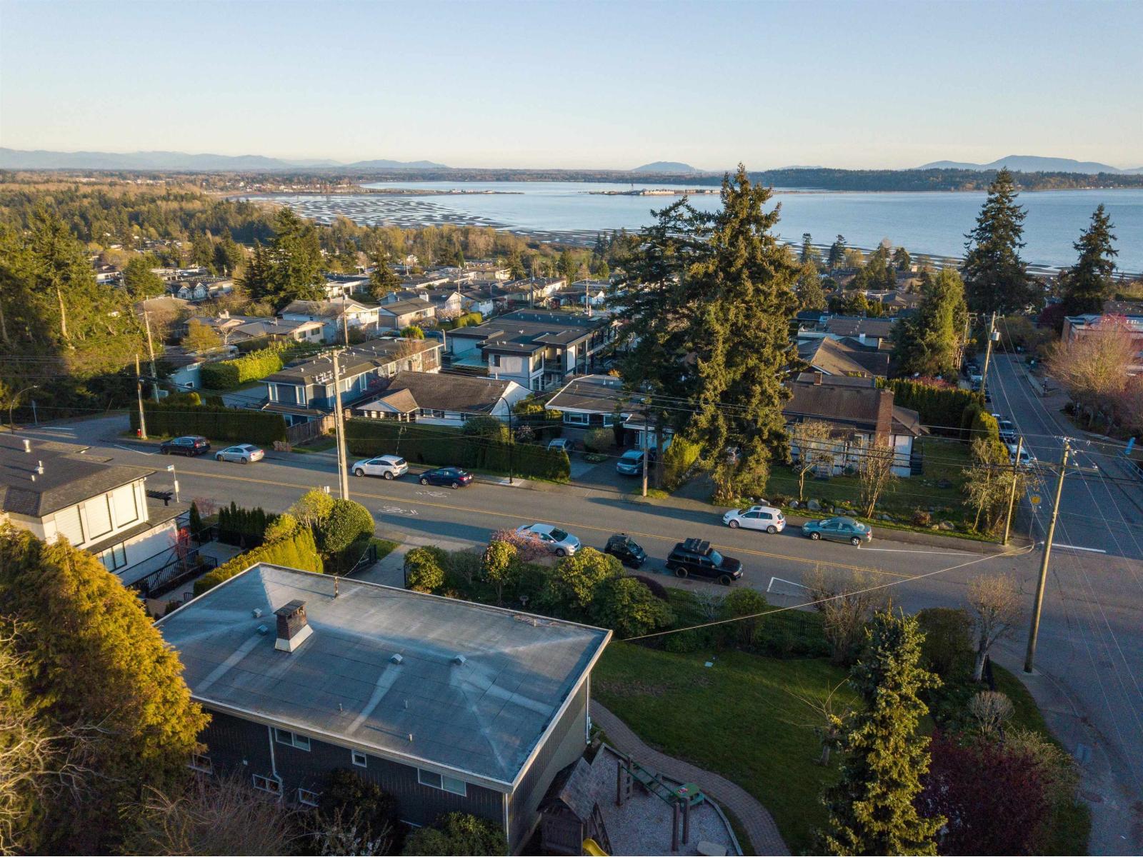 15663 Buena Vista Avenue, White Rock, British Columbia  V4B 1Z6 - Photo 6 - R3110768