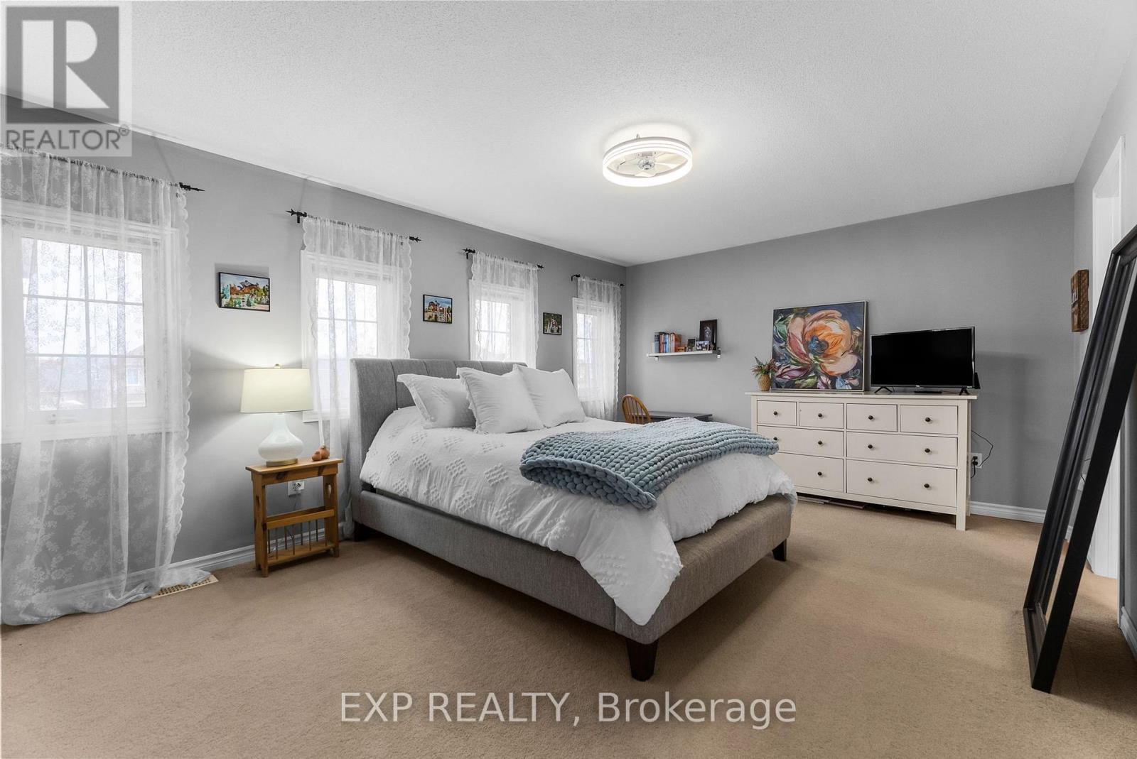 14 Whitestone Drive, Georgina, Ontario  L4P 0A3 - Photo 32 - N12989372