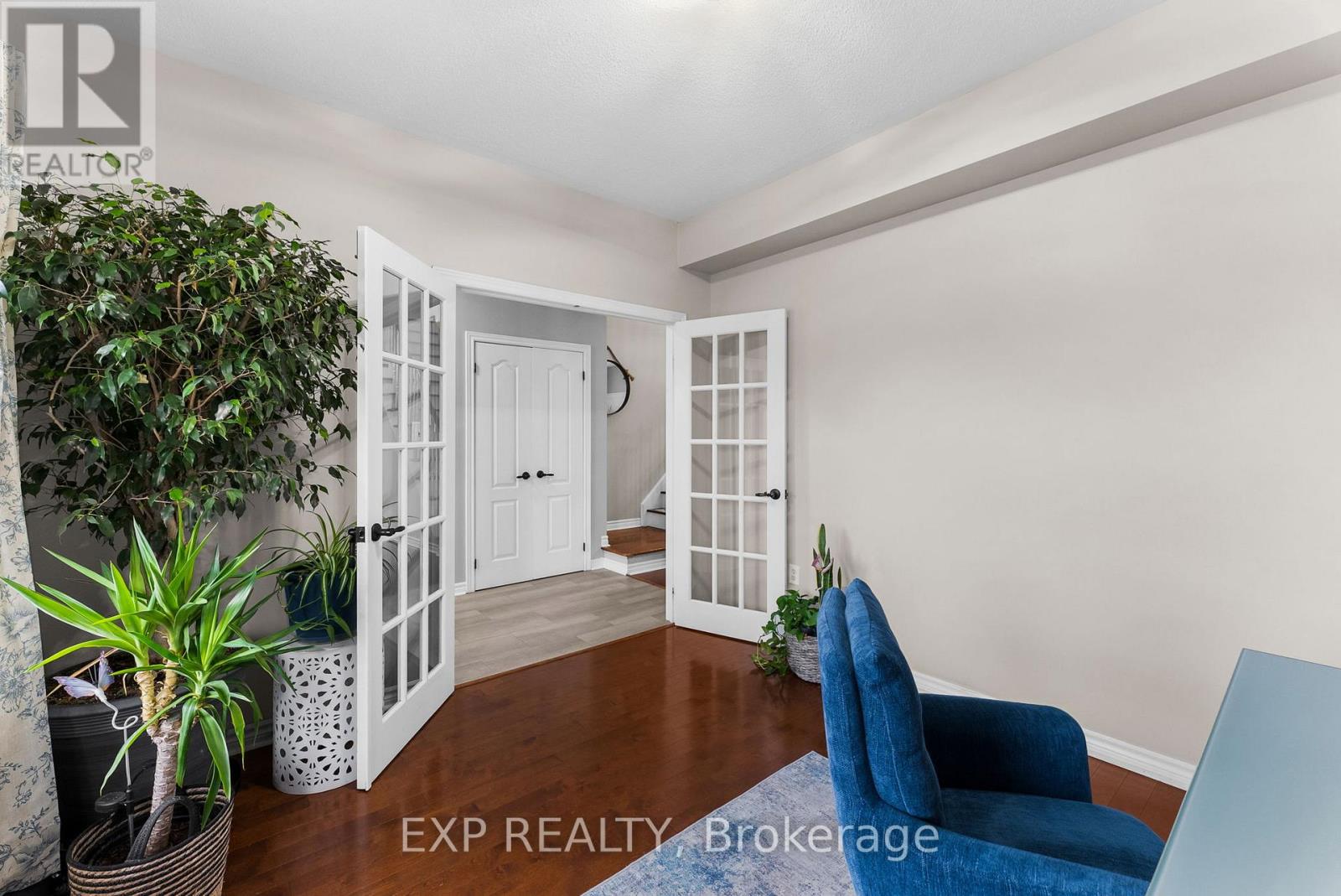 14 Whitestone Drive, Georgina, Ontario  L4P 0A3 - Photo 8 - N12989372