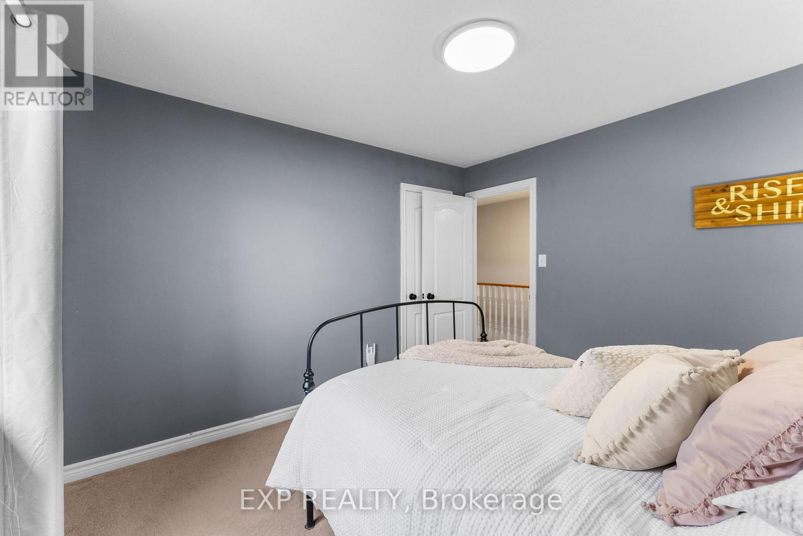 14 Whitestone Drive, Georgina, Ontario  L4P 0A3 - Photo 37 - N12989372