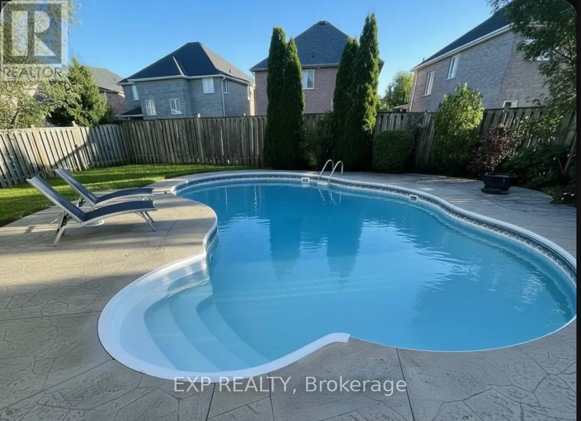 14 Whitestone Drive, Georgina, Ontario  L4P 0A3 - Photo 43 - N12989372