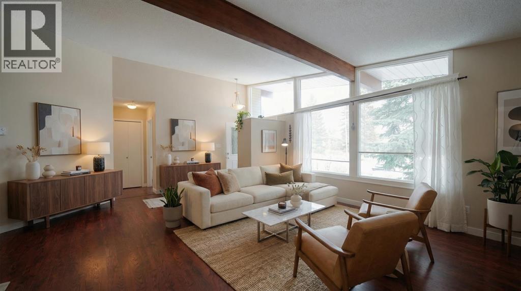 4539 Vandergrift Crescent NW, Calgary, Alberta  T3A 0J1 - Photo 5 - A2300499