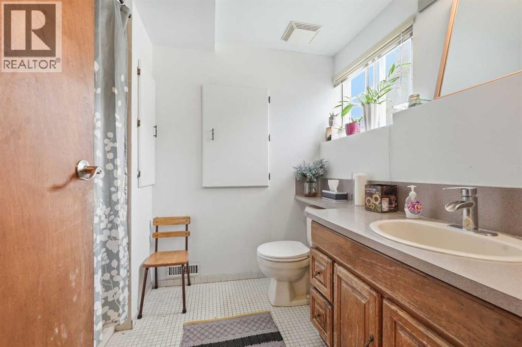 4539 Vandergrift Crescent NW, Calgary, Alberta  T3A 0J1 - Photo 33 - A2300499