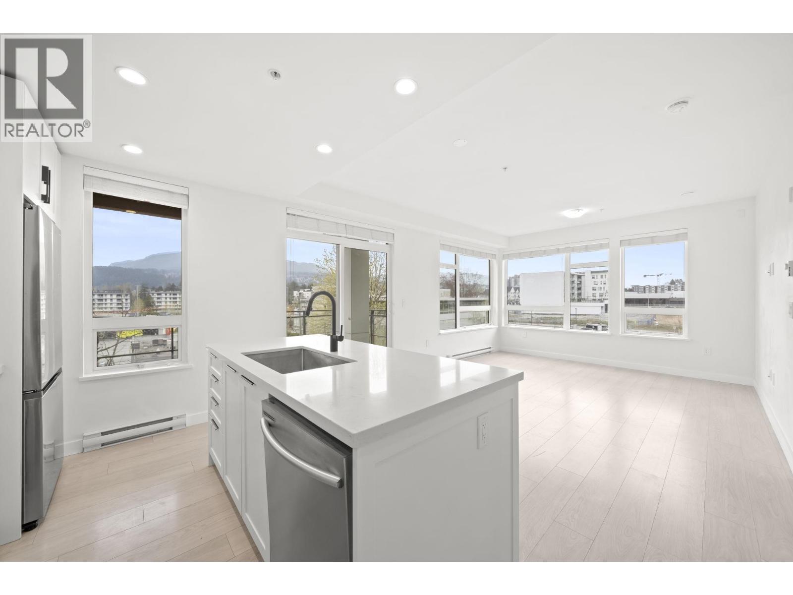 405 3038 St George Street, Port Moody, British Columbia  V3H 0L3 - Photo 7 - R3110753