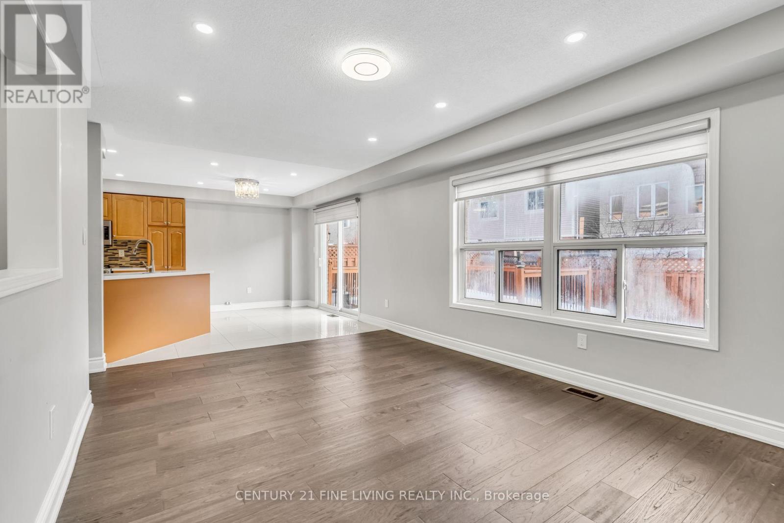 20 Edenvalley Road, Brampton, Ontario L7A 2M6 - Photo 14 - W12993320