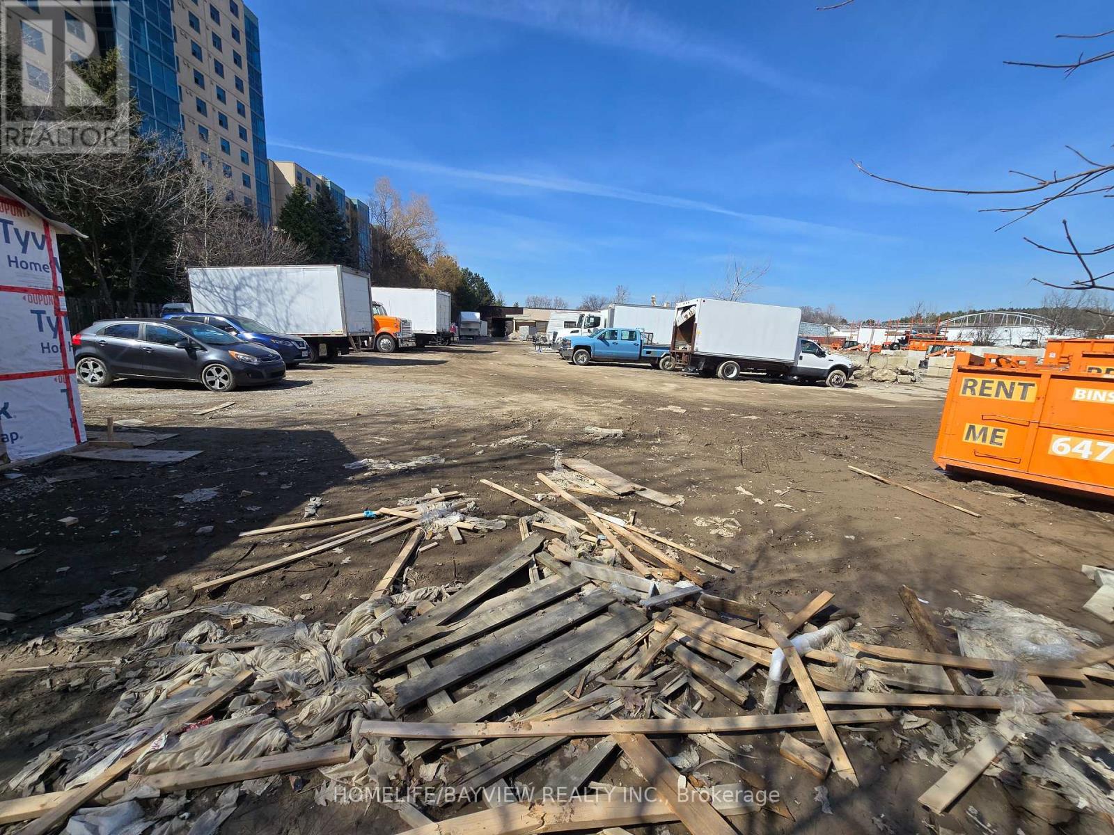 45 Observatory Lane, Richmond Hill, Ontario  L4C 8K9 - Photo 4 - N12993478