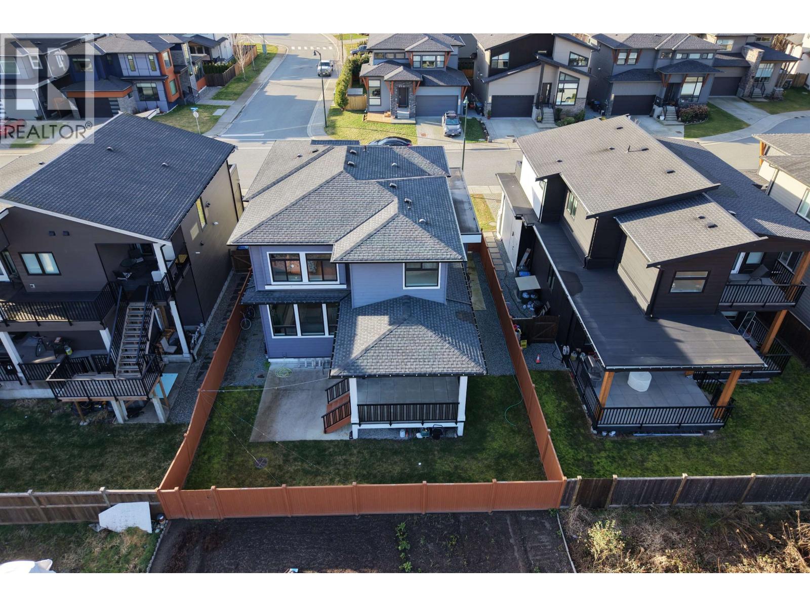 39404 Cardinal Drive, Squamish, British Columbia  V8B 1A6 - Photo 2 - R3089898