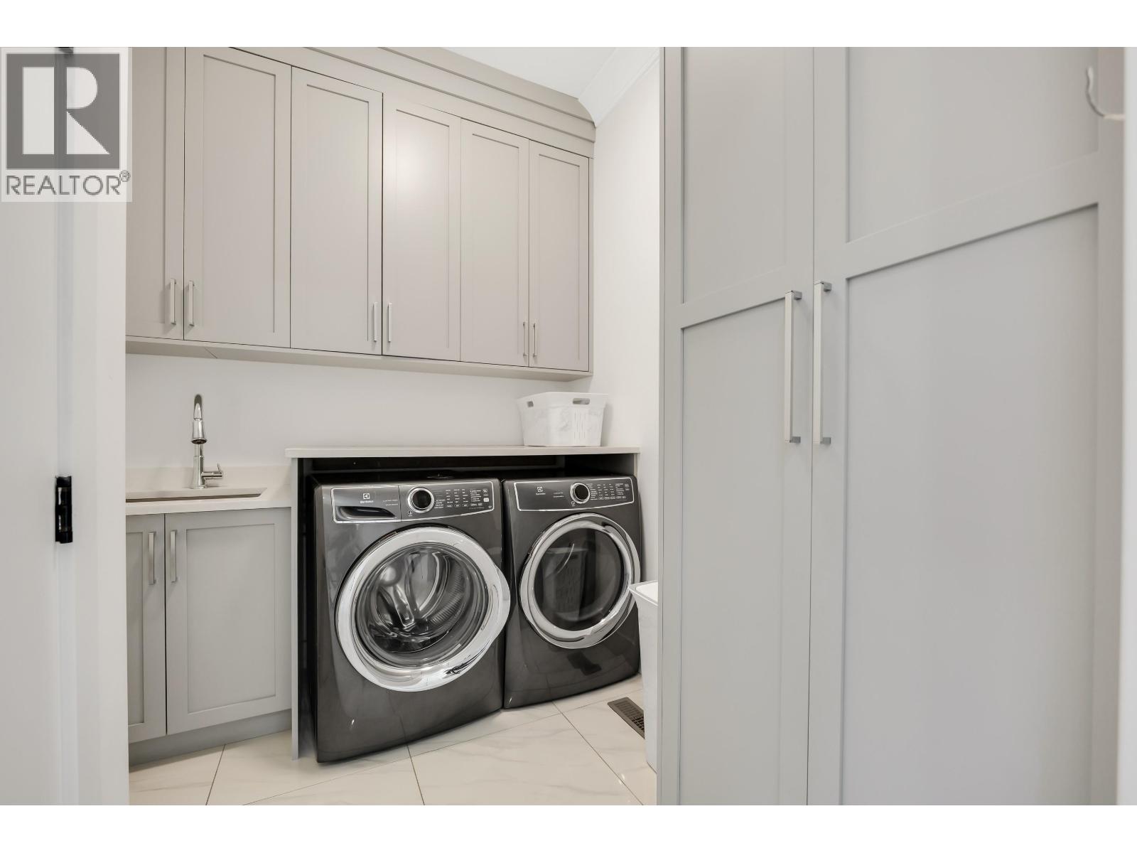 39404 Cardinal Drive, Squamish, British Columbia  V8B 1A6 - Photo 24 - R3089898