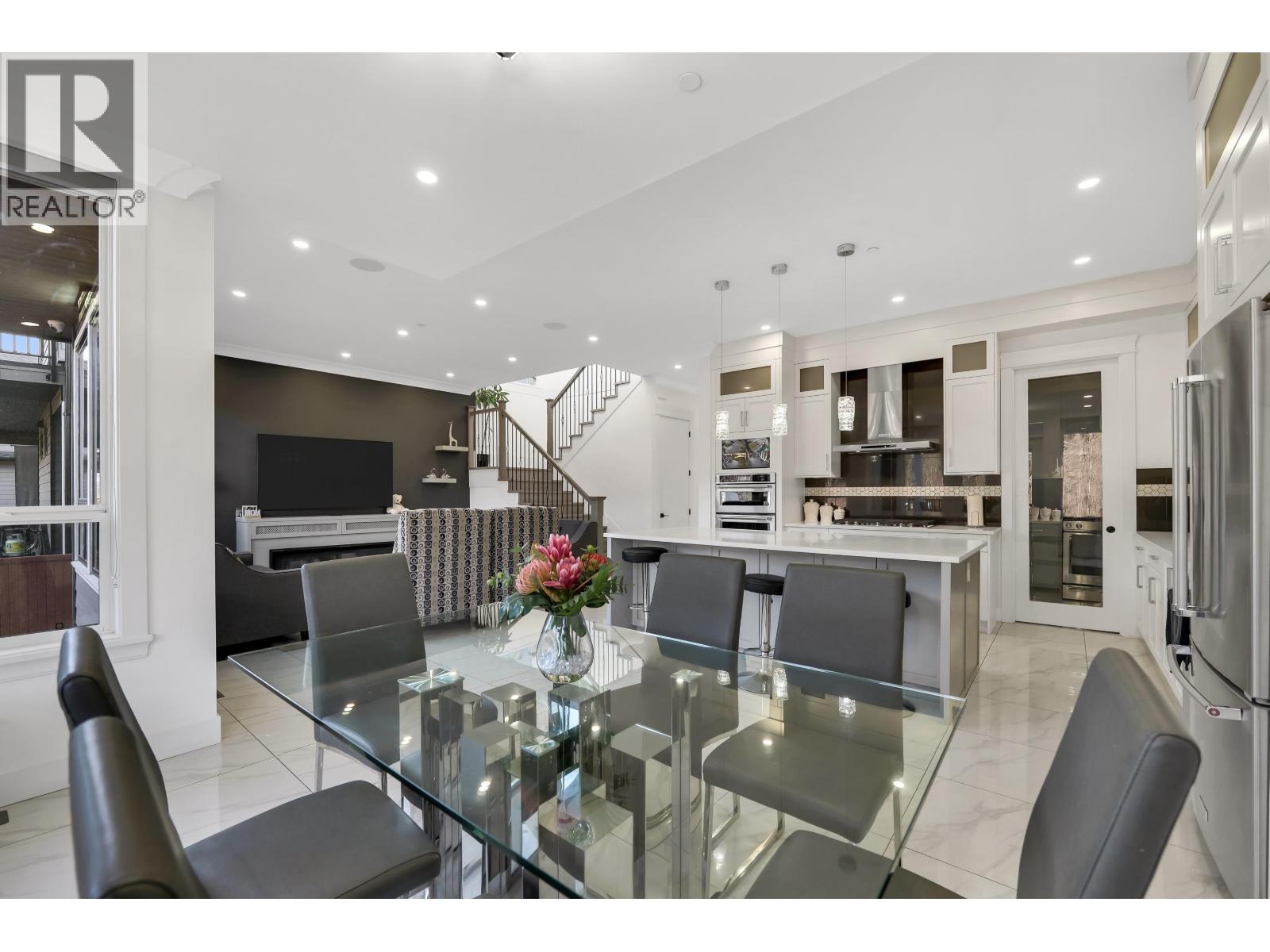 39404 Cardinal Drive, Squamish, British Columbia  V8B 1A6 - Photo 6 - R3089898