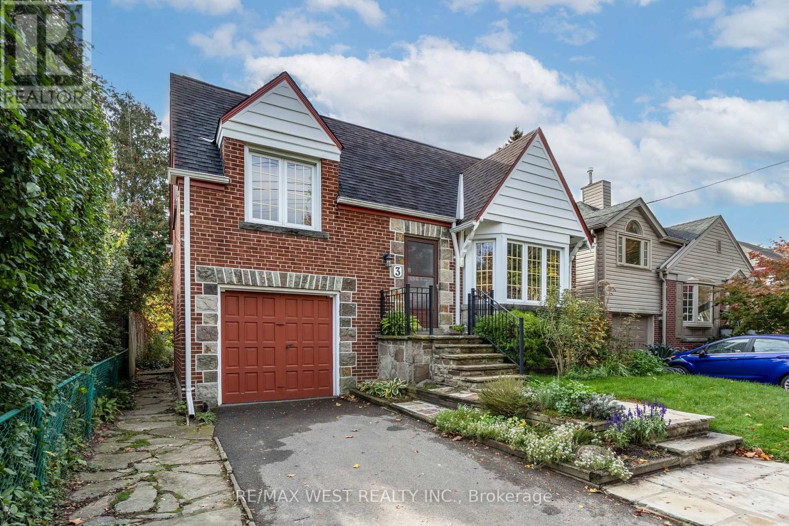 3 Glenroy Avenue, Toronto, Ontario  M8Y 2L9 - Photo 8 - W12861132