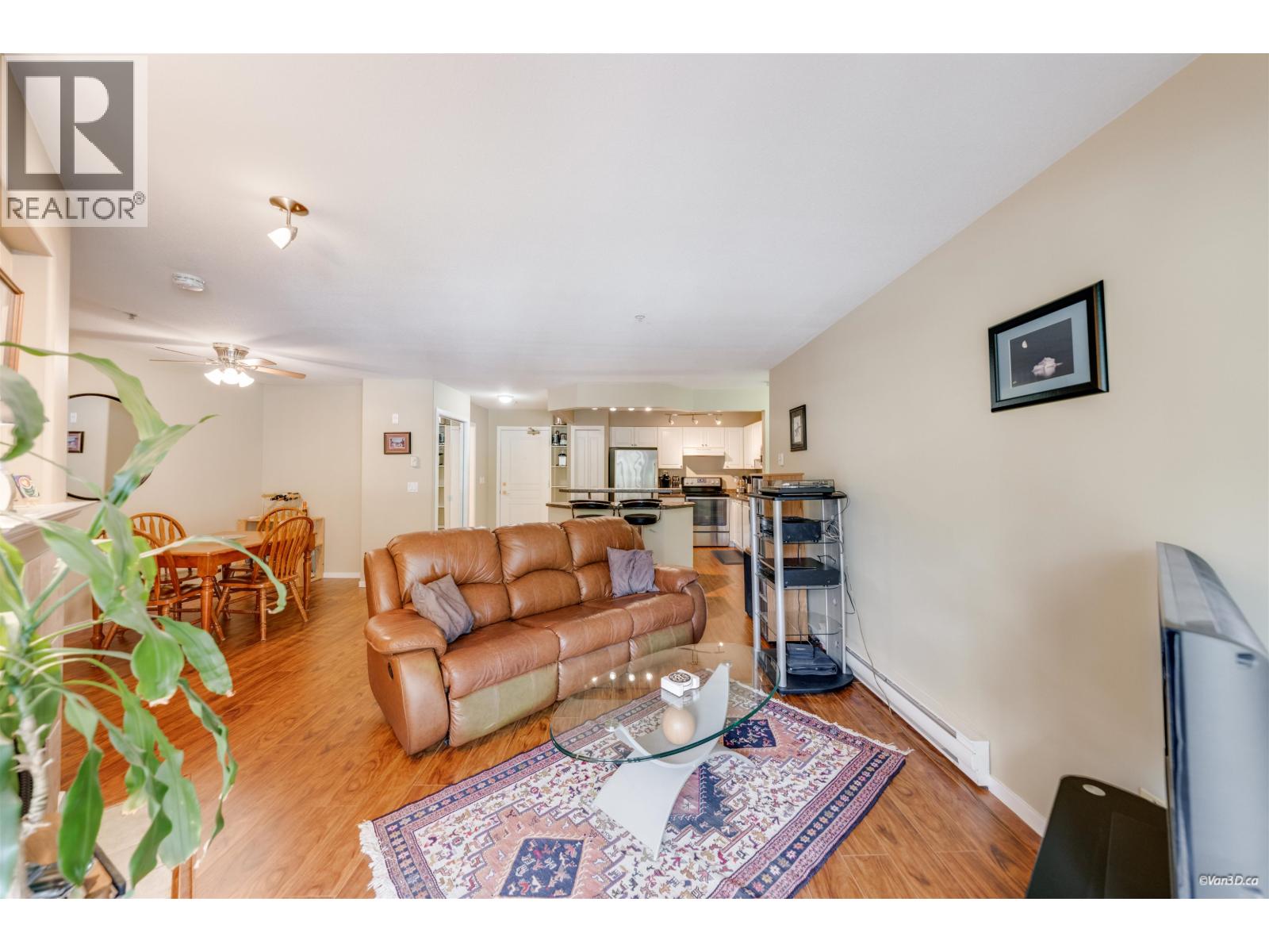 407 210 Eleventh Street, New Westminster, British Columbia  V3M 4C9 - Photo 2 - R3110701