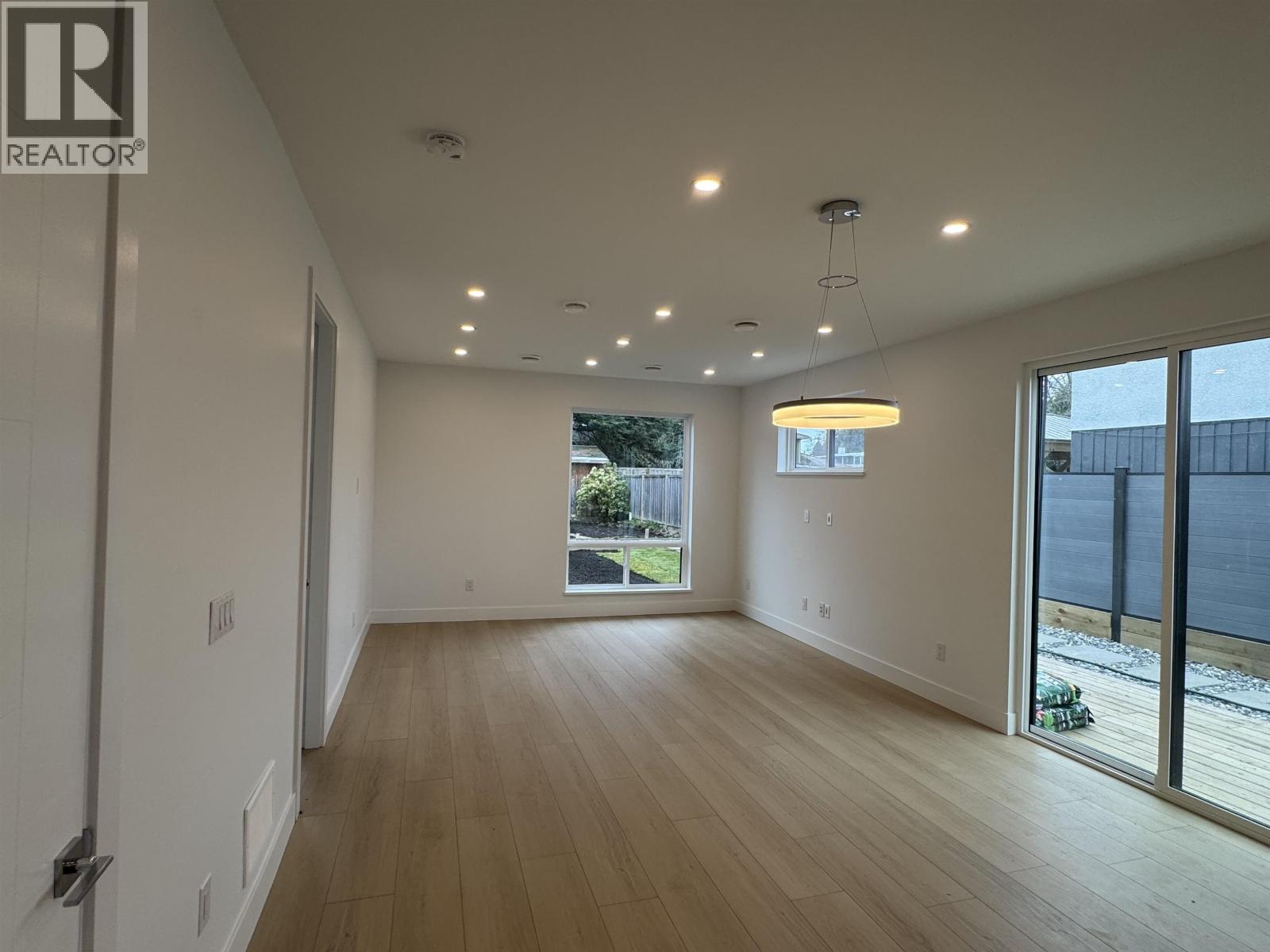 967 52 A Street, Delta, British Columbia  V4M 3A1 - Photo 9 - R3090257