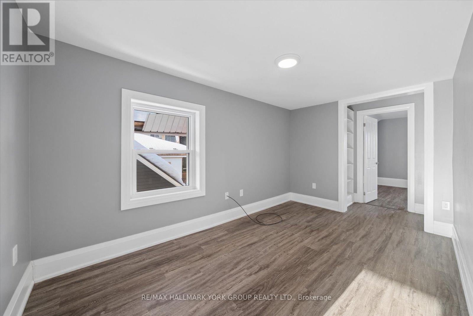 16 Albert Street N, Orillia, Ontario  L3V 5K1 - Photo 11 - S12993468