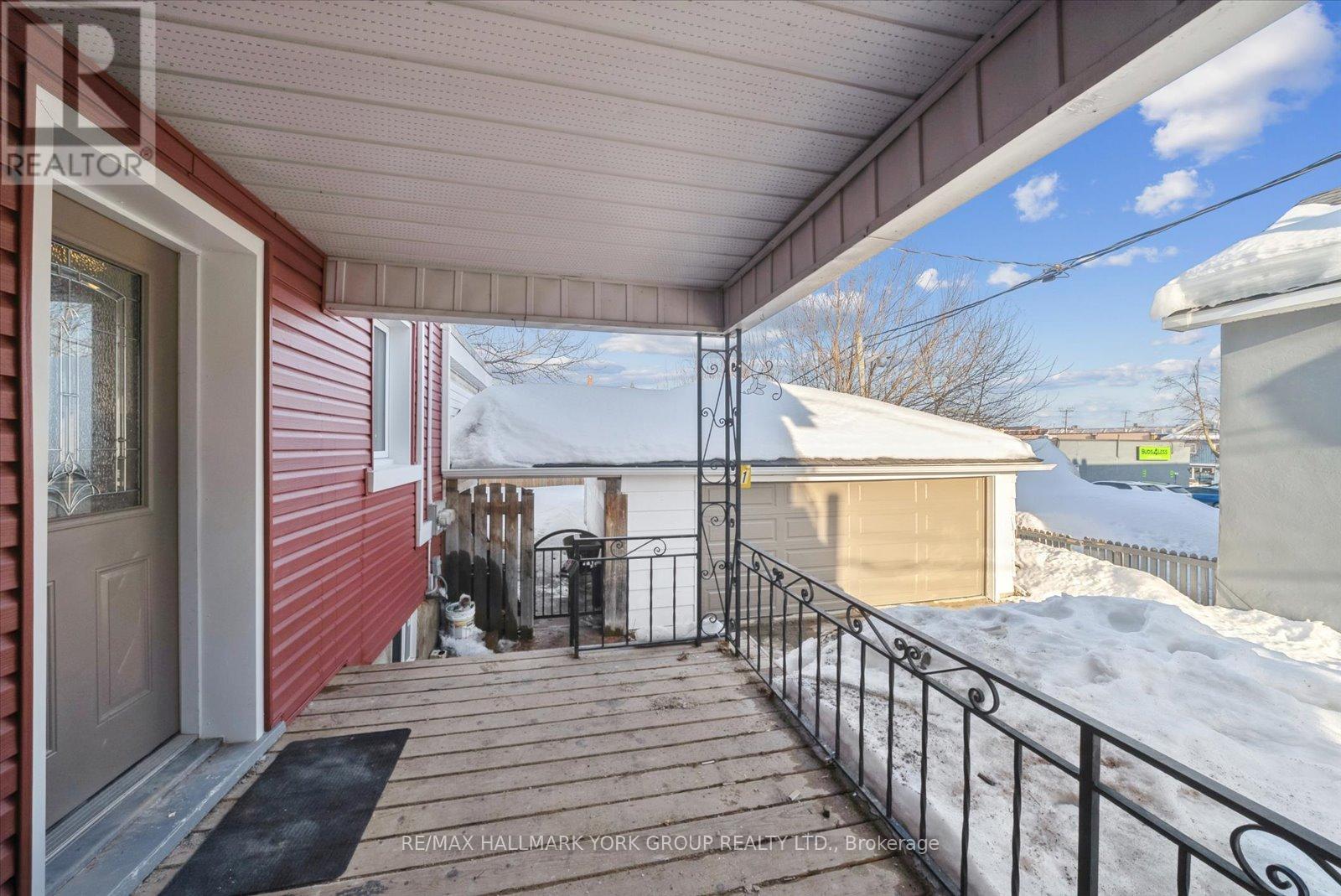 16 Albert Street N, Orillia, Ontario  L3V 5K1 - Photo 20 - S12993468