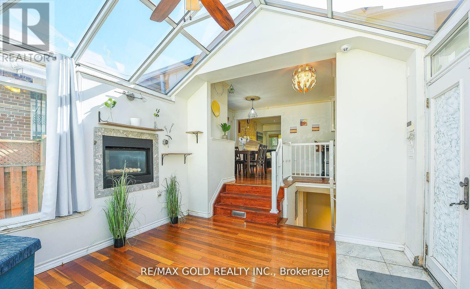 13 Foster Road, Mississauga, Ontario  L4T 1C3 - Photo 13 - W12993402