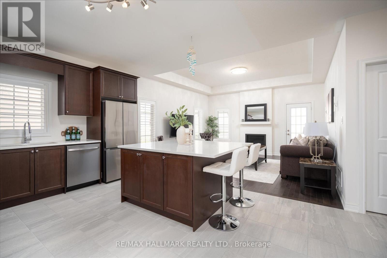 3 Gumtree Street, Brampton, Ontario  L6R 4C7 - Photo 6 - W12993422