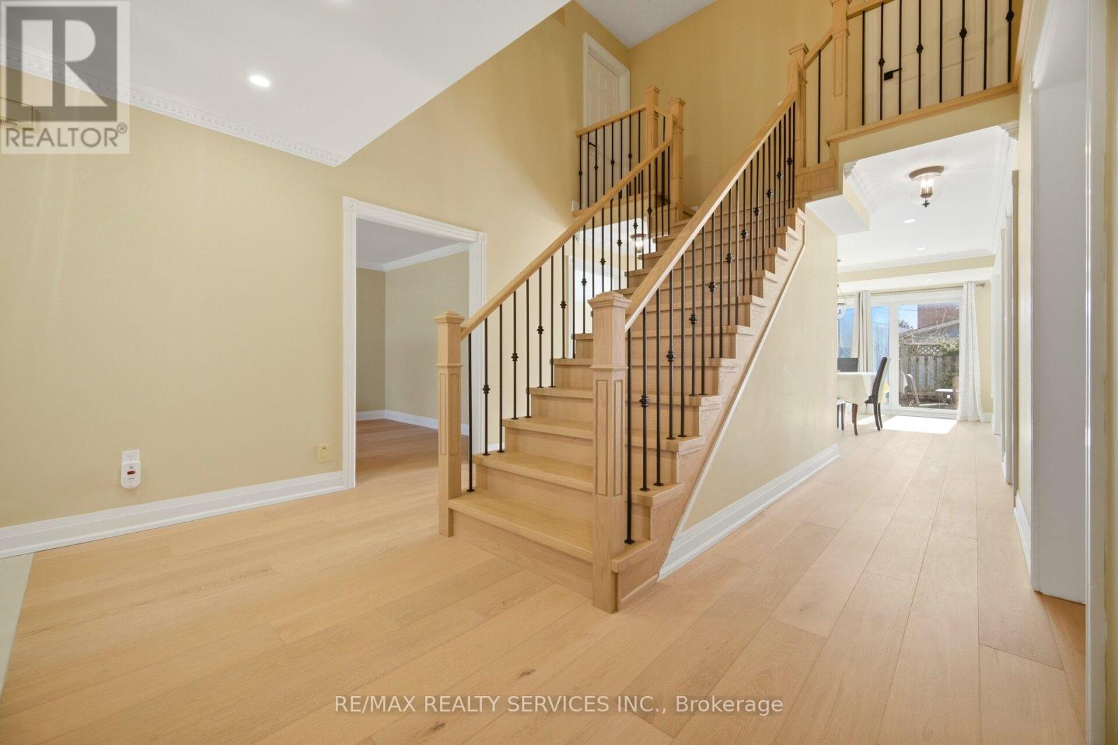 23 Newbury Crescent, Brampton, Ontario  L6S 5M3 - Photo 19 - W12993438