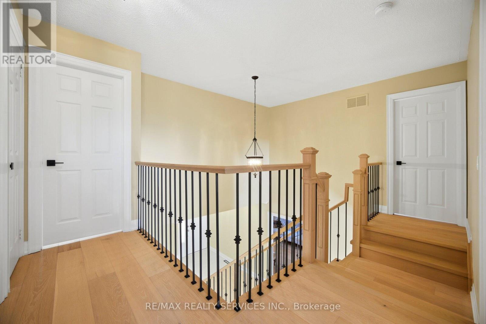 23 Newbury Crescent, Brampton, Ontario  L6S 5M3 - Photo 20 - W12993438