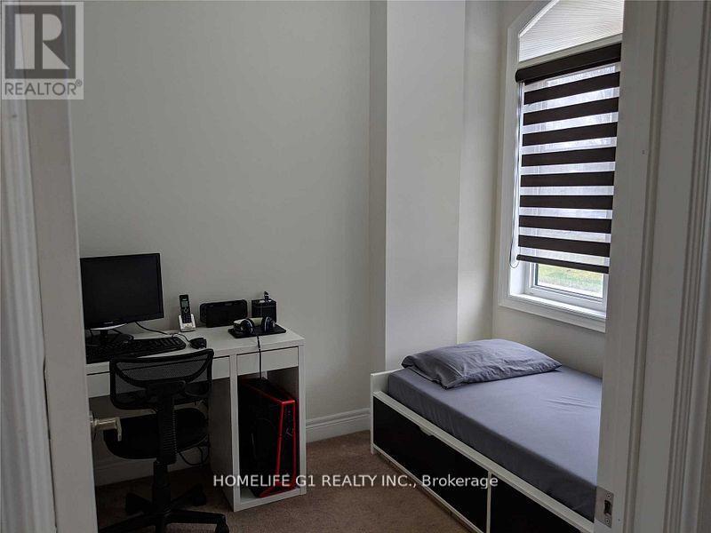 67 Dryden Way, Toronto, Ontario  M9R 0B2 - Photo 13 - W12993442