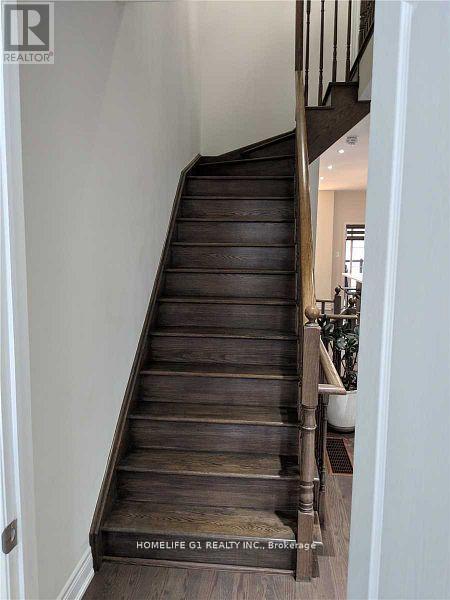 67 Dryden Way, Toronto, Ontario  M9R 0B2 - Photo 9 - W12993442