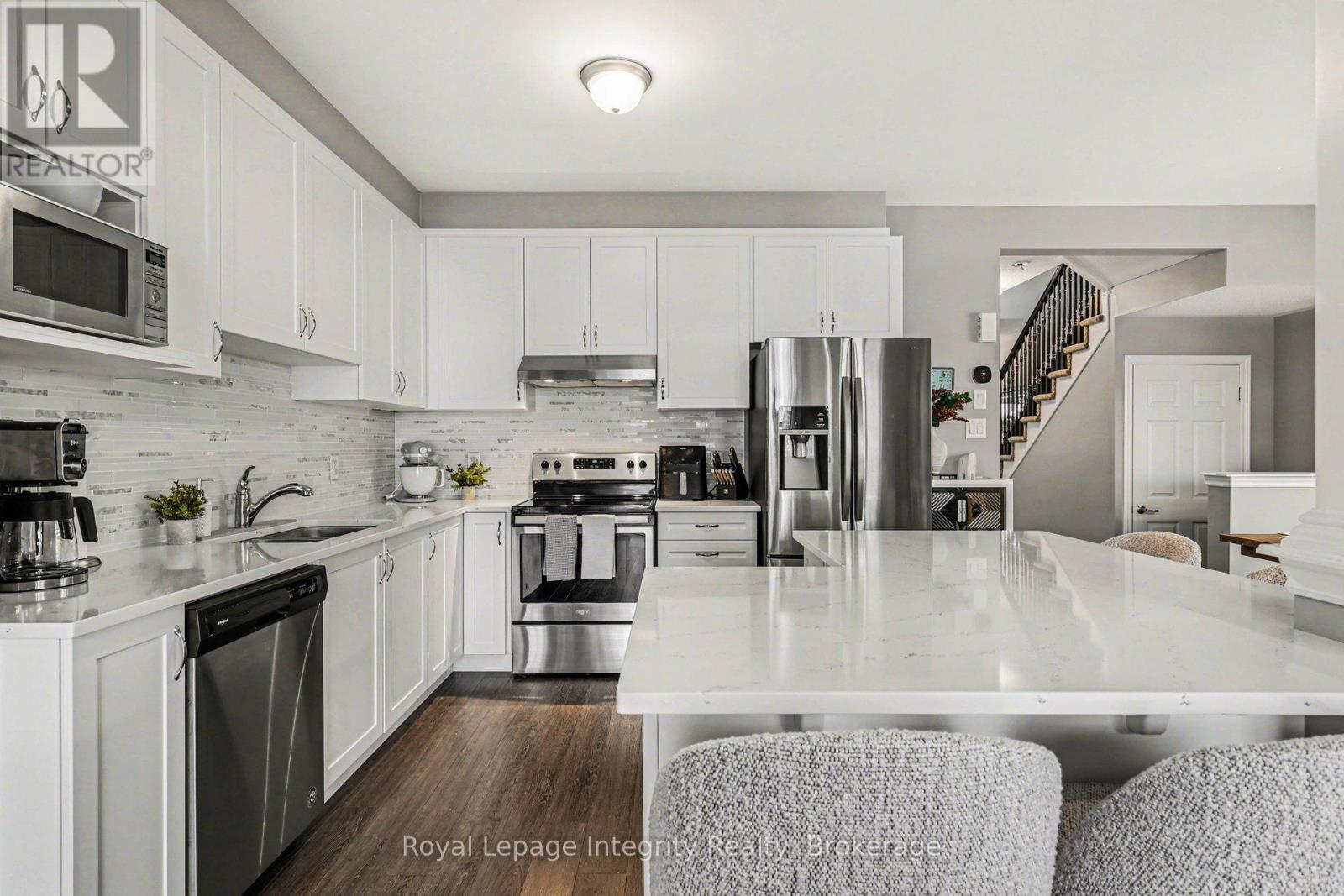 530 Cope Drive, Ottawa, Ontario  K2V 0N8 - Photo 10 - X12993408