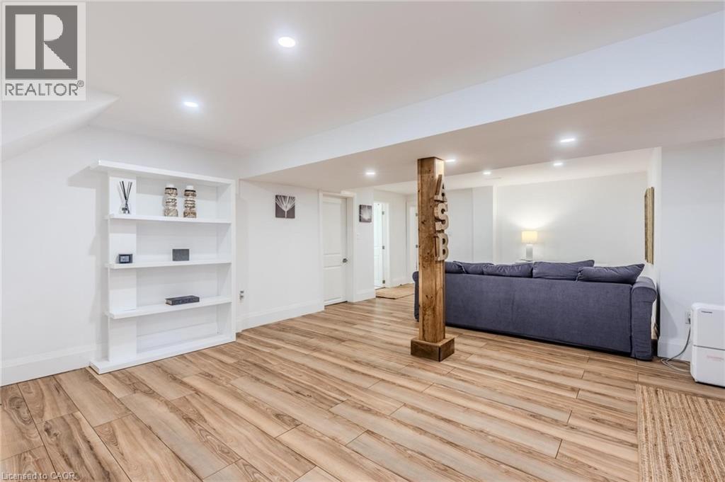 23 West Hampton Road, St. Catharines, Ontario  L2T 3E6 - Photo 30 - 40798208