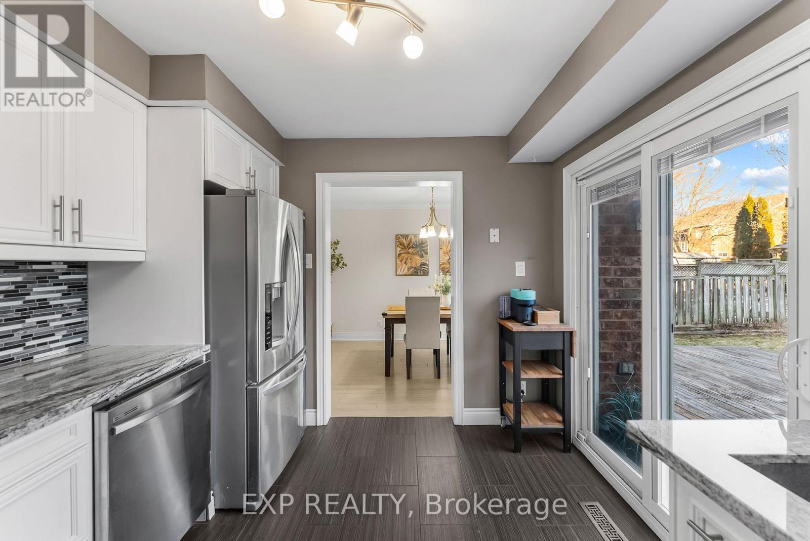 19 Natanya Boulevard, Georgina, Ontario  L4P 3R6 - Photo 13 - N12989390