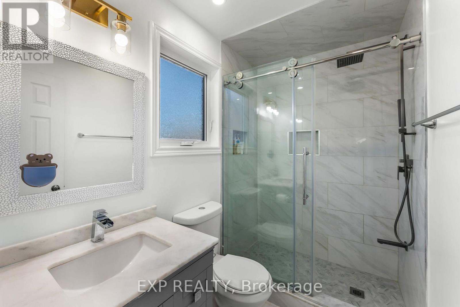 19 Natanya Boulevard, Georgina, Ontario  L4P 3R6 - Photo 21 - N12989390