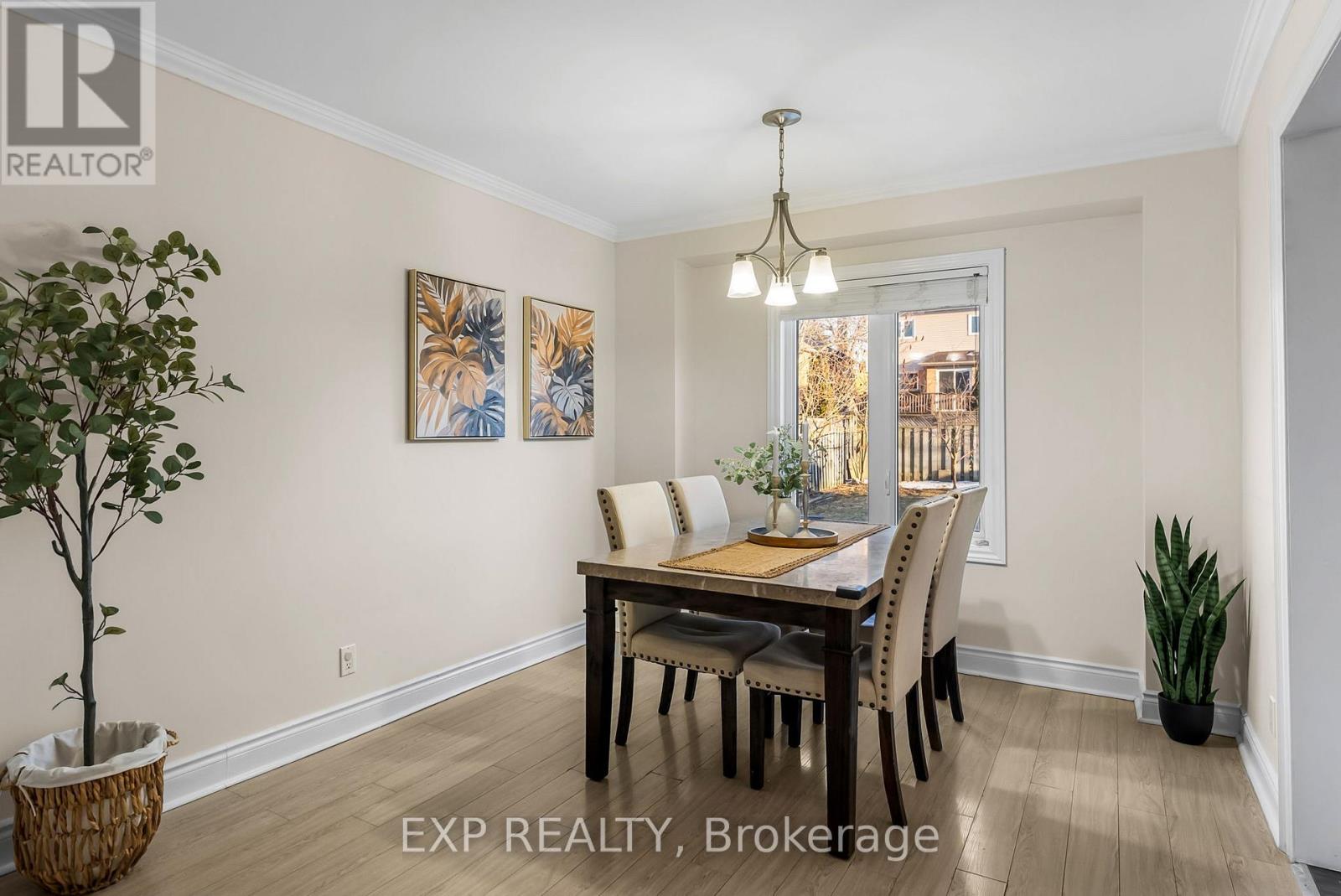 19 Natanya Boulevard, Georgina, Ontario  L4P 3R6 - Photo 8 - N12989390