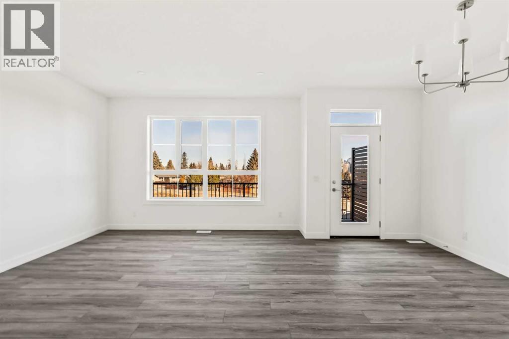 707 Sovereign Common SW, Calgary, Alberta  T3C 3Y3 - Photo 12 - A2279504