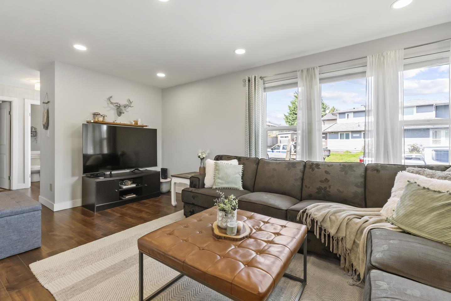 2491 Wayburne Crescent, Langley, British Columbia  V2Y 1B6 - Photo 2 - R3110661