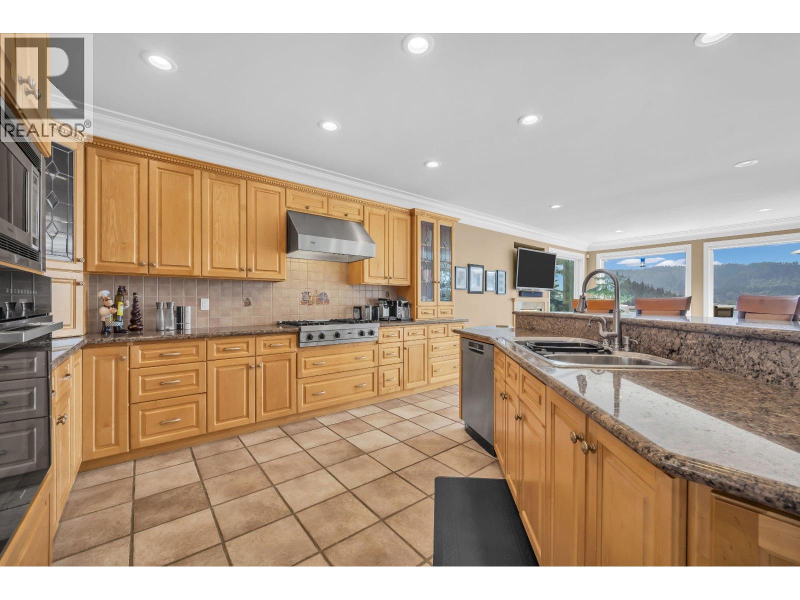 242 Turtlehead Road, Belcarra, British Columbia  V3H 4P2 - Photo 18 - R3110708