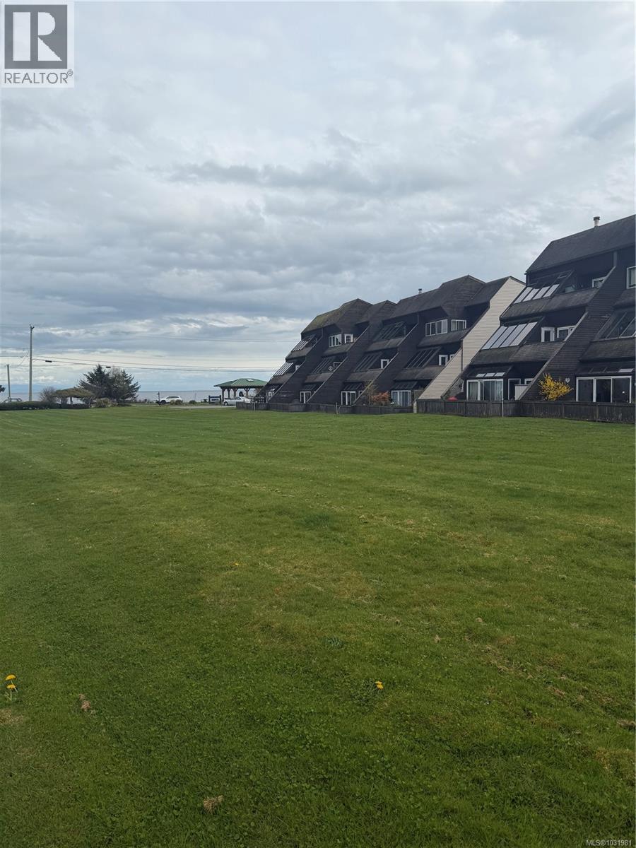 203 2740 Island Hwy S, Campbell River, British Columbia